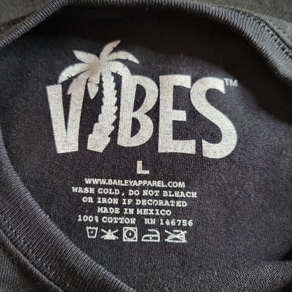 Vibes "Black And Proud" Graphic Tee (Size L) - Picture 3 of 3